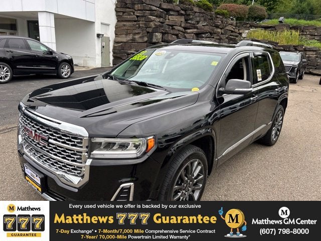 2023 GMC Acadia Denali