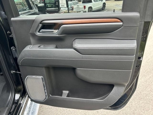 2025 GMC Sierra 2500 HD Denali