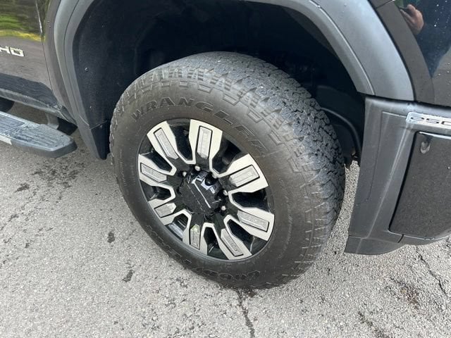 2025 GMC Sierra 2500 HD Denali