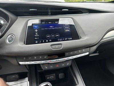 2023 Cadillac XT4 Premium Luxury