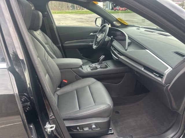 2025 Cadillac XT4 Premium Luxury