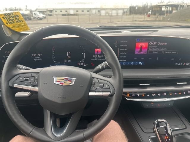2025 Cadillac XT4 Premium Luxury