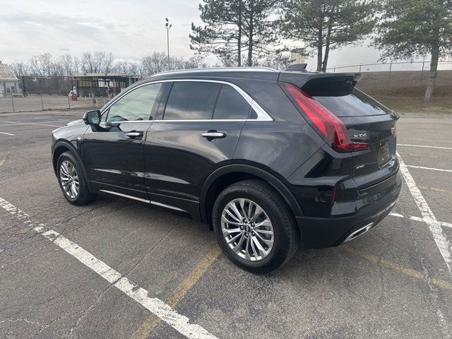 2025 Cadillac XT4 Premium Luxury