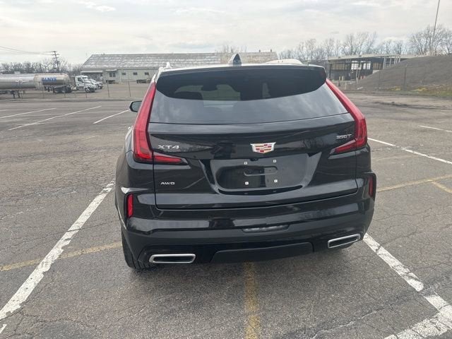 2025 Cadillac XT4 Premium Luxury