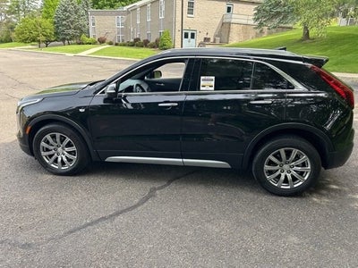 2023 Cadillac XT4 Premium Luxury