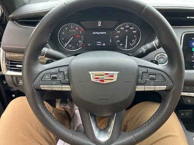 2023 Cadillac XT4 Premium Luxury