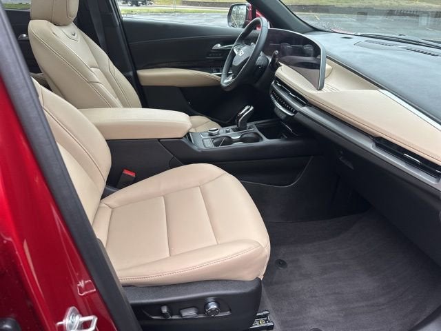 2025 Cadillac XT4 Premium Luxury