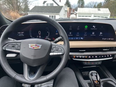 2025 Cadillac XT4 Premium Luxury
