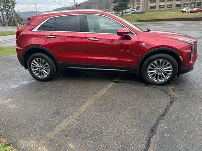 2025 Cadillac XT4 Premium Luxury