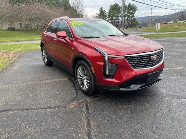 2025 Cadillac XT4 Premium Luxury