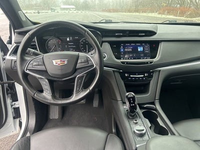 2022 Cadillac XT5 Premium Luxury
