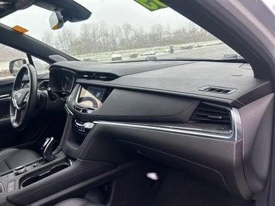 2022 Cadillac XT5 Premium Luxury