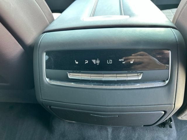 2024 Cadillac Escalade ESV Sport Platinum