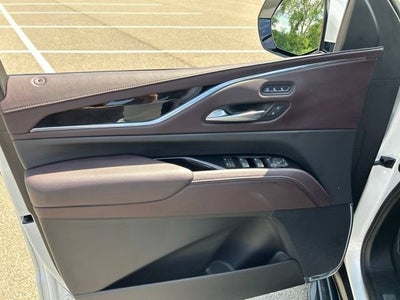 2024 Cadillac Escalade ESV Sport Platinum