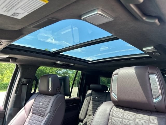 2024 Cadillac Escalade ESV Sport Platinum