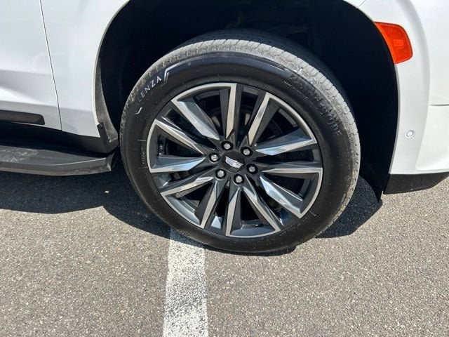 2024 Cadillac Escalade ESV Sport Platinum