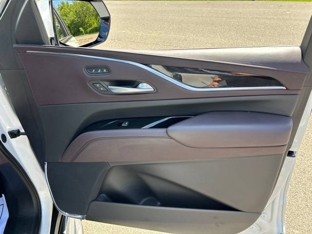 2024 Cadillac Escalade ESV Sport Platinum