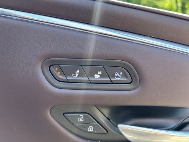 2024 Cadillac Escalade ESV Sport Platinum