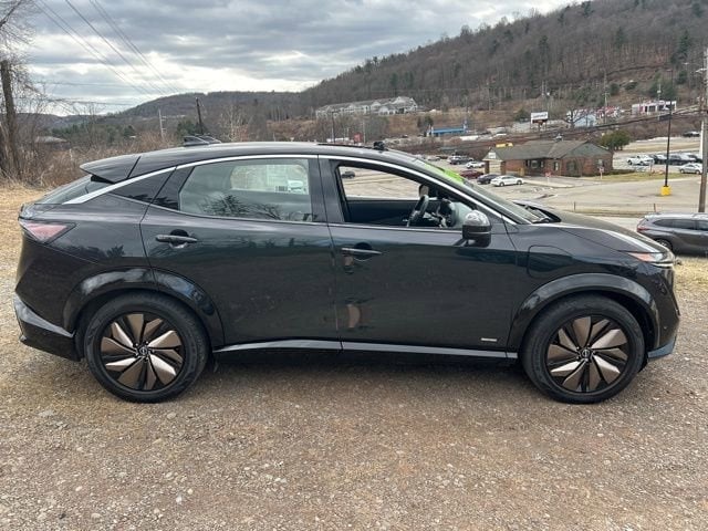 2023 Nissan Ariya Premiere