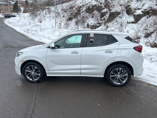 2022 Buick Encore GX Select