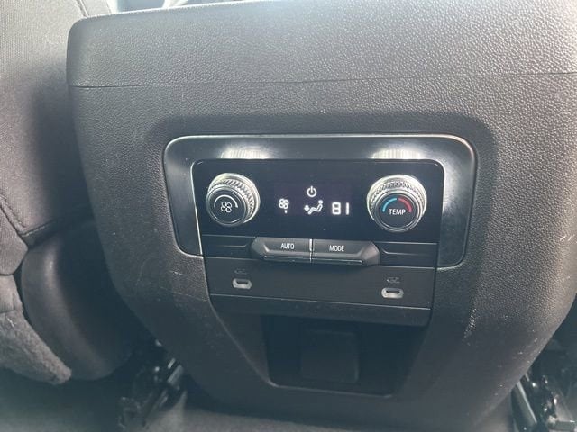 2022 GMC Yukon SLE