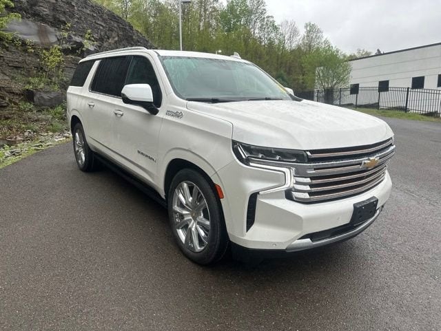 2022 Chevrolet Suburban High Country