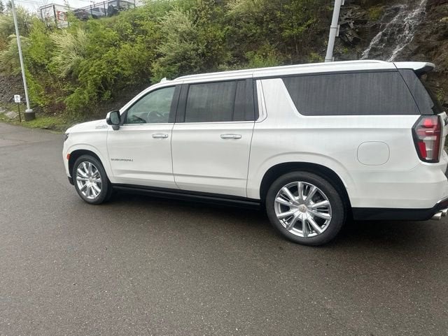 2022 Chevrolet Suburban High Country