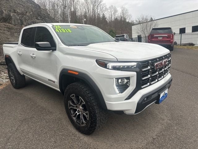 2024 GMC Canyon AT4