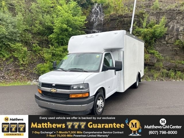 2022 Chevrolet Express Cutaway 3500 Van 177"