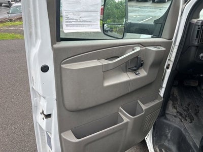 2022 Chevrolet Express Cutaway 3500 Van 177"