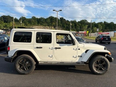 2023 Jeep Wrangler 4-DOOR SAHARA 4X4