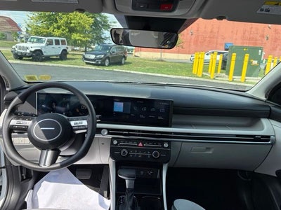 2025 Hyundai Tucson SE