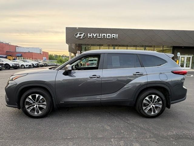 2023 Toyota Highlander Hybrid XLE