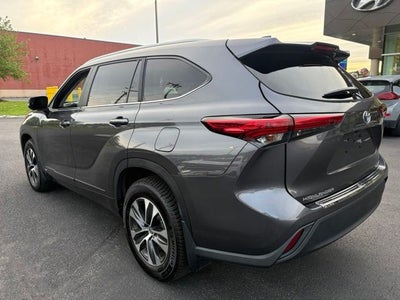 2023 Toyota Highlander Hybrid XLE