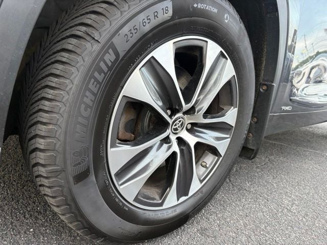 2023 Toyota Highlander Hybrid XLE