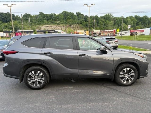 2023 Toyota Highlander Hybrid XLE