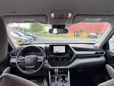 2023 Toyota Highlander LE