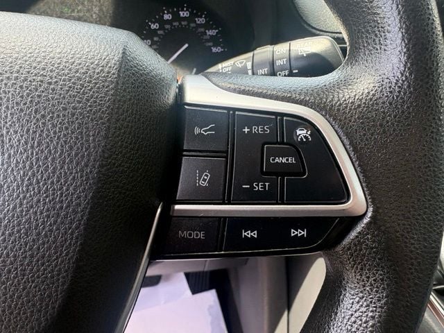 2021 Toyota Sienna LE 8 Passenger