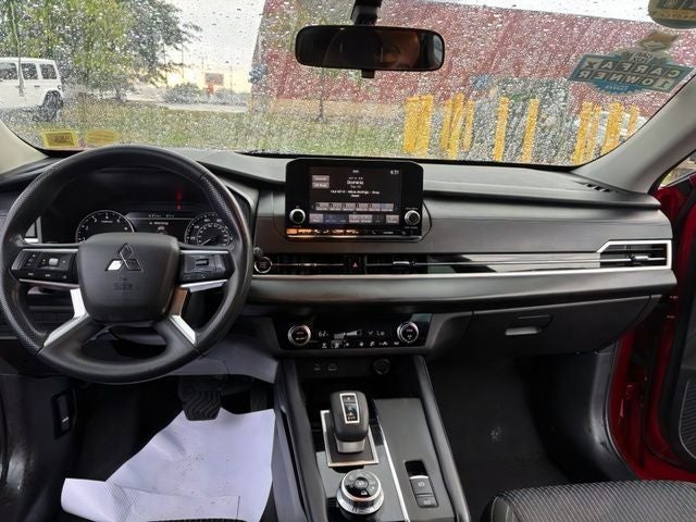 2023 Mitsubishi Outlander ES