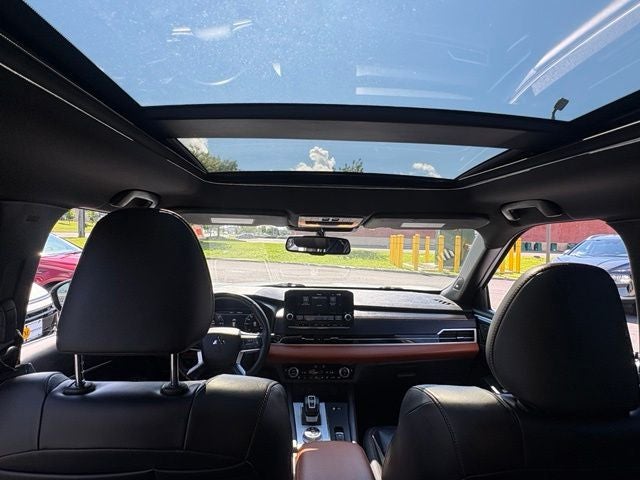 2023 Mitsubishi Outlander Plug-In Hybrid SEL
