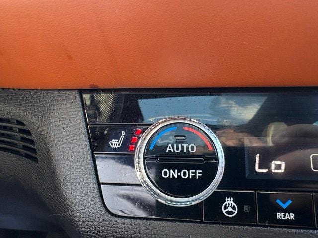 2023 Mitsubishi Outlander Plug-In Hybrid SEL