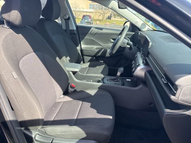 2025 Hyundai Kona SE