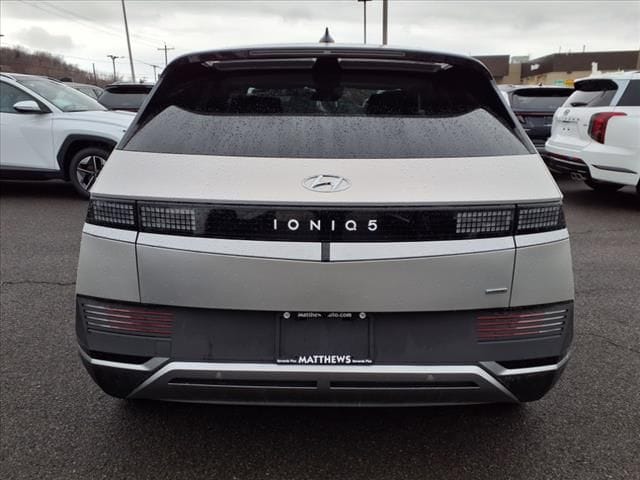2024 Hyundai IONIQ 5 SEL