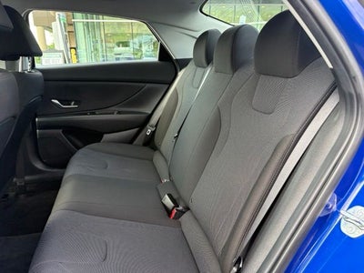 2023 Hyundai Elantra SE