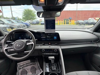 2023 Hyundai Elantra SEL