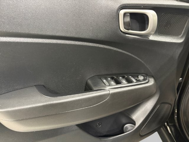 2020 Hyundai Venue SEL