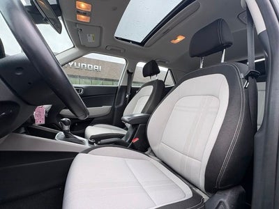 2023 Hyundai Venue SEL