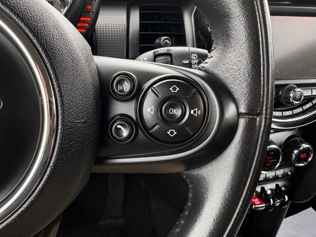 2017 MINI Hardtop 2 Door Cooper