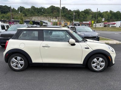 2017 MINI Hardtop 2 Door Cooper